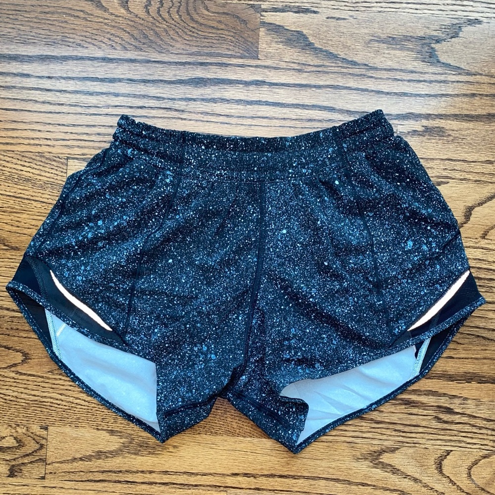 Lululemon Hotty Hot Short 4L Black Pattern